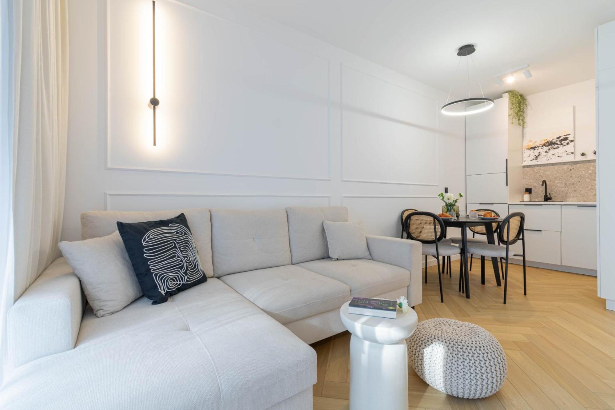 Apartment Lukier Muse- Centrum - Mikolowska - Free Garage - Self Check-in Katowice
