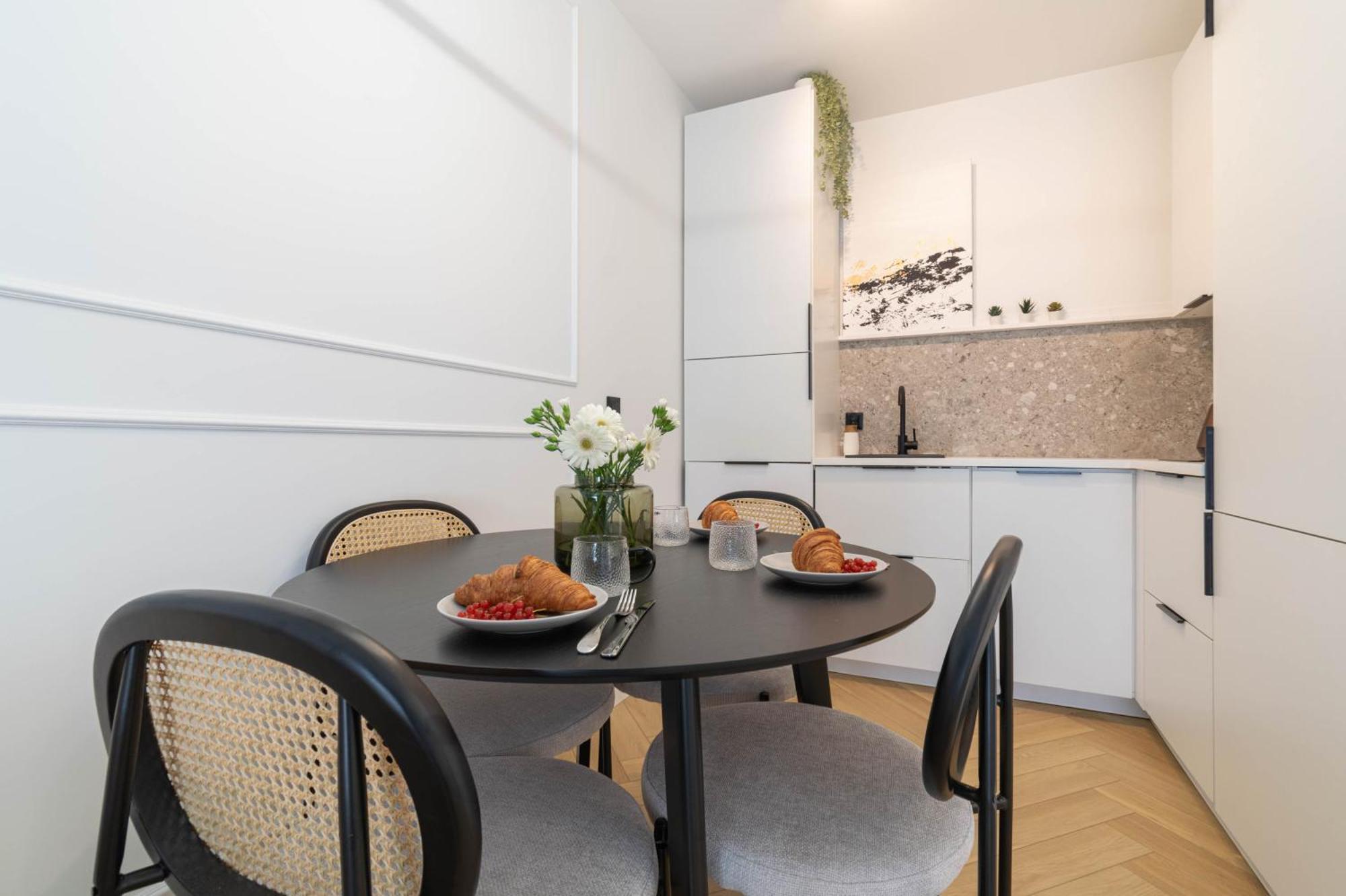 Apartment Lukier Muse- Centrum - Mikolowska - Free Garage - Self Check-in *