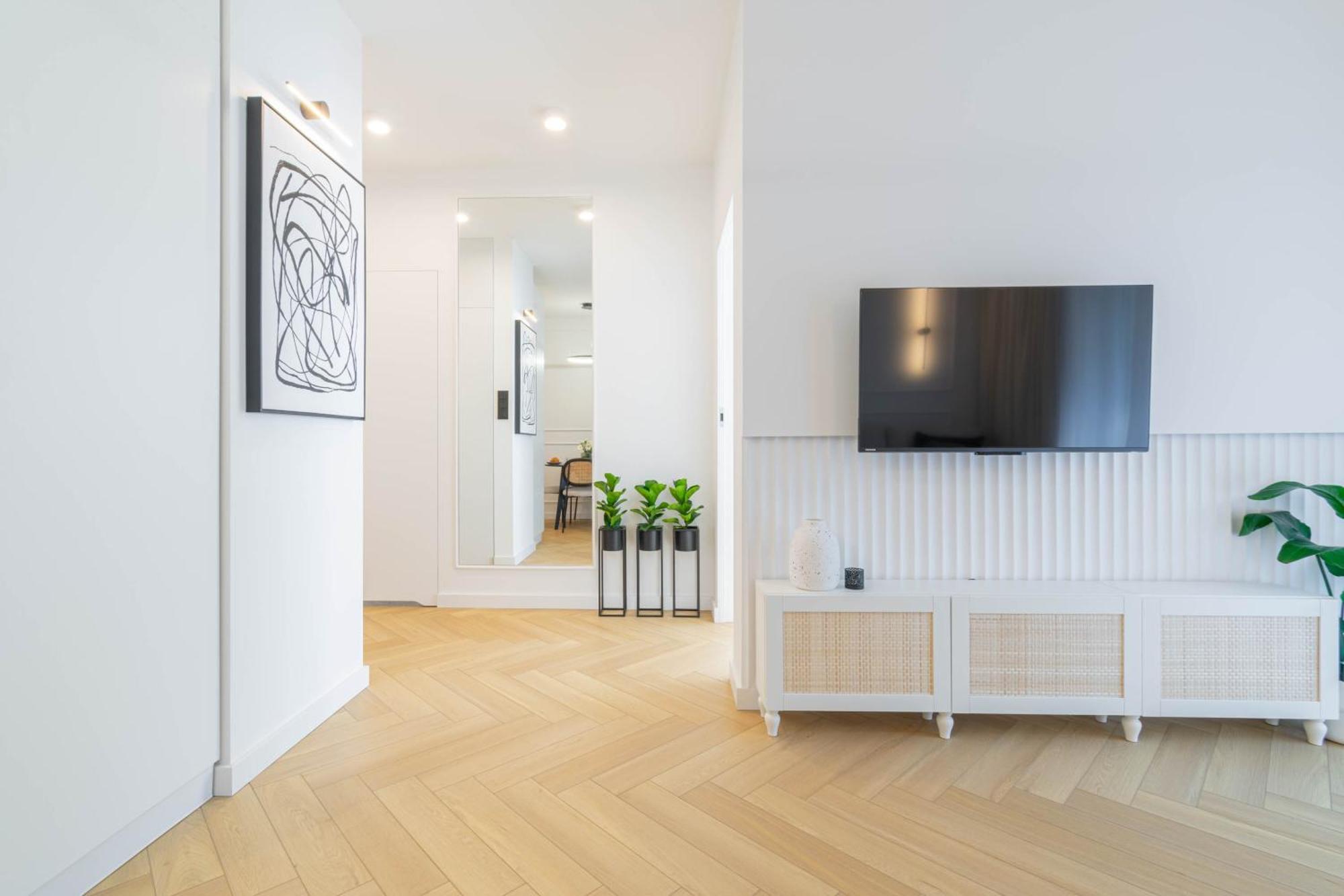 Lukier Muse- Centrum - Mikolowska - Free Garage - Self Check-in Apartment *